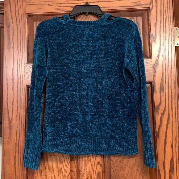 Mudd Sweater - Picture 3 of 3